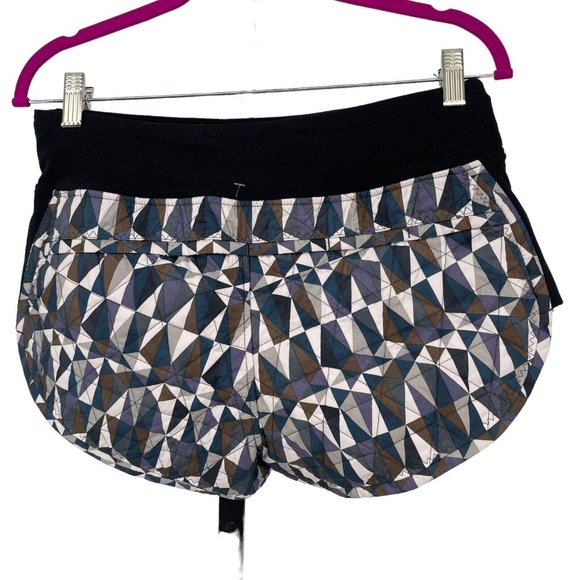 Lululemon Hot Cheeks Quilted Shorts Womens sz 6 Stained Glass Love Neutral Black - Picture 3 of 10